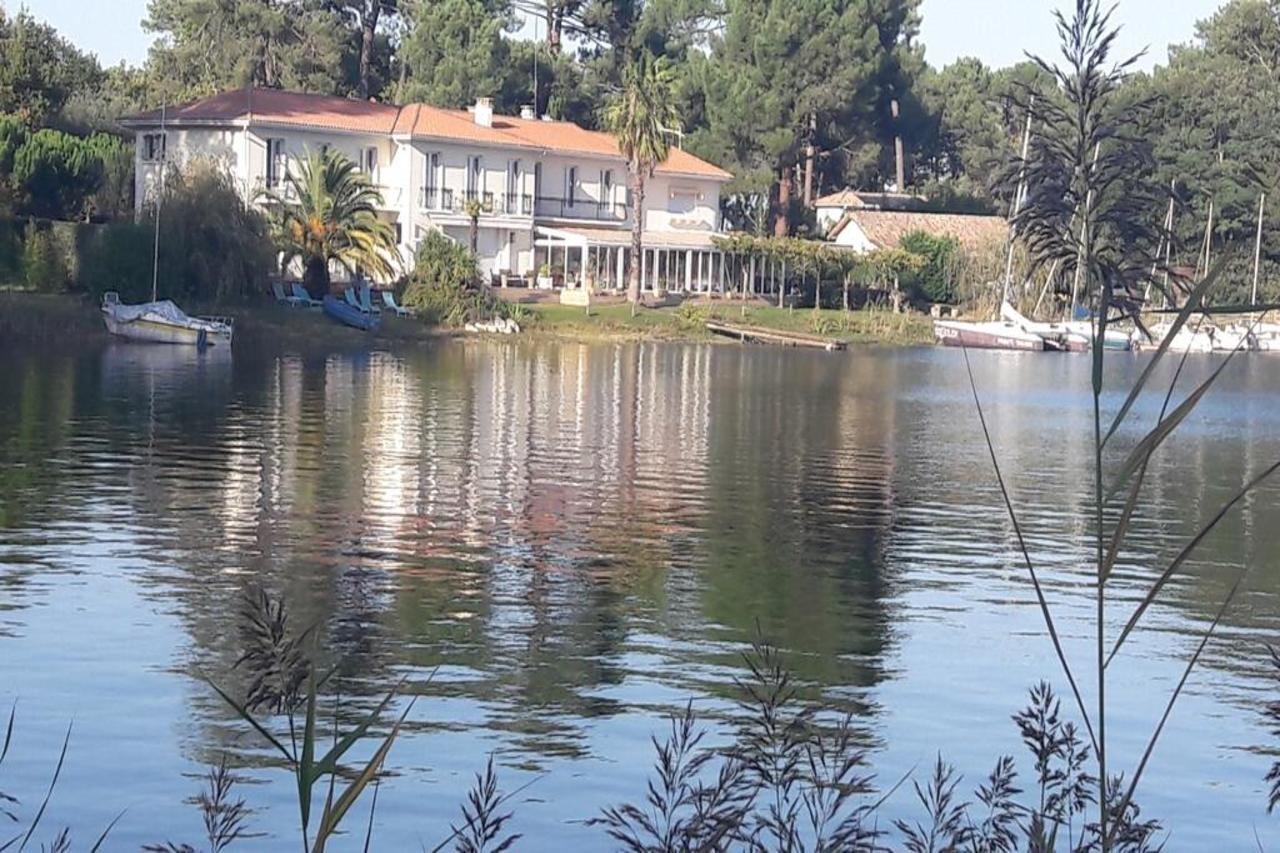 Hotel La Caravelle Logis Biscarrosse Esterno foto