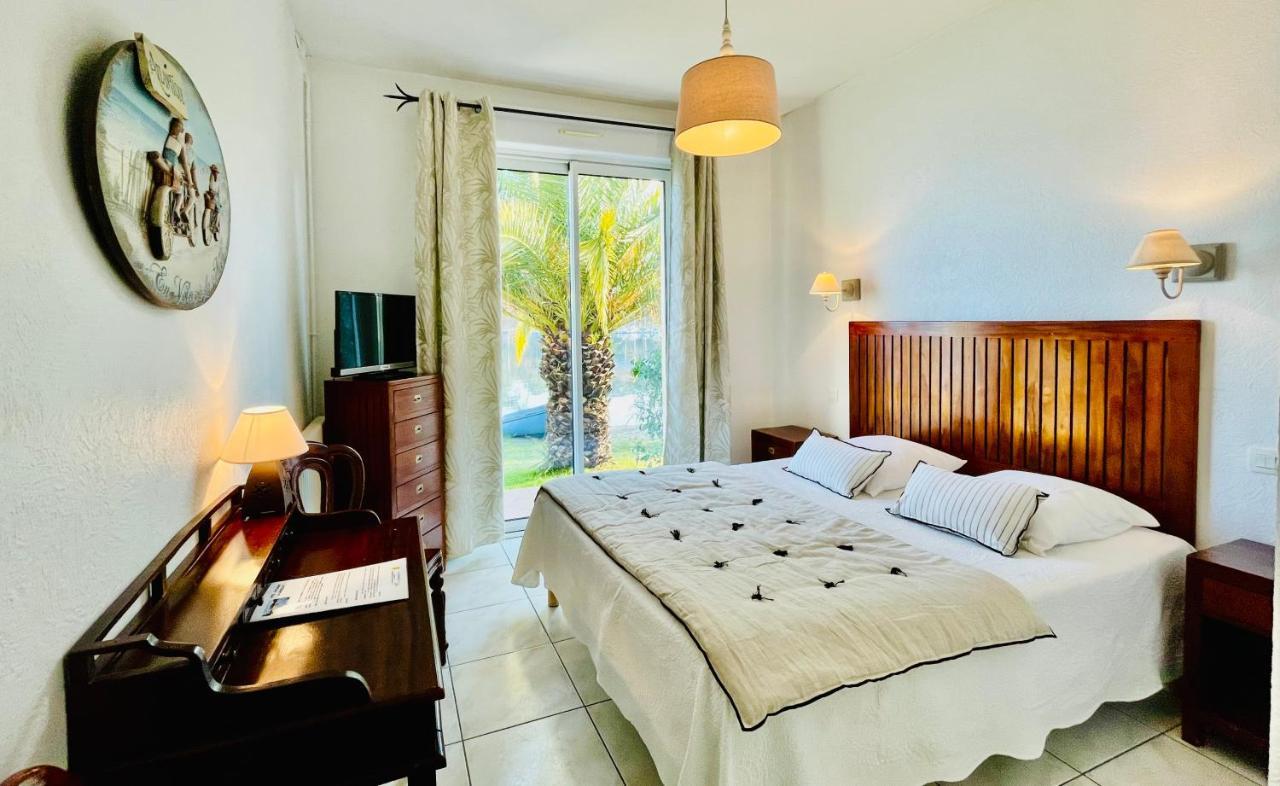 Hotel La Caravelle Logis Biscarrosse Esterno foto
