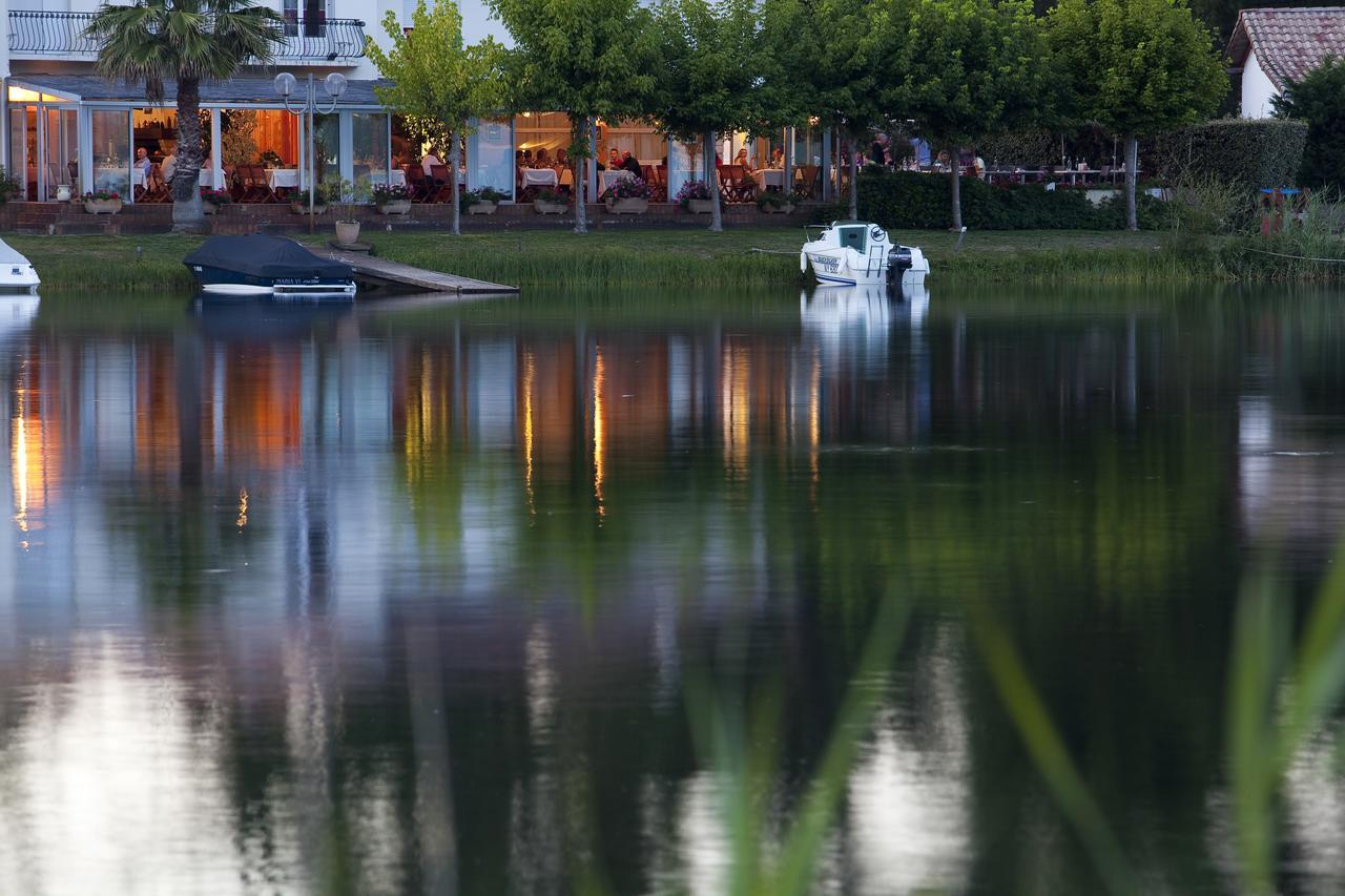 Hotel La Caravelle Logis Biscarrosse Esterno foto